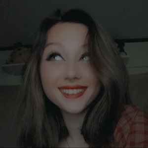 Meet your Posher, Ivy